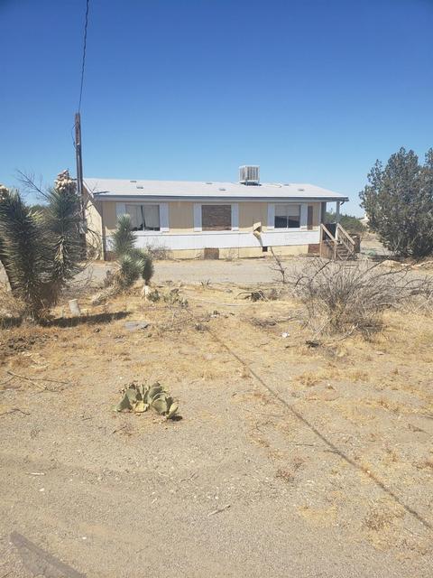 9976 Blue Stake Rd, Phelan, CA 92371 photo 1