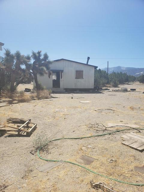 9976 Blue Stake Rd, Phelan, CA 92371 photo 3