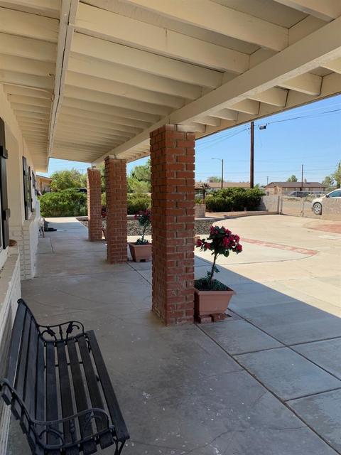 23007 Lucilla Rd, Apple Valley, CA 92308 photo 3