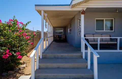 810 Candlelight St, Barstow, CA 92311 photo 2