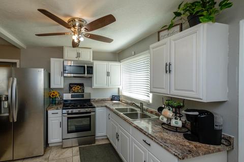 810 Candlelight St, Barstow, CA 92311 photo 5