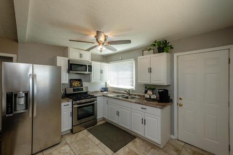810 Candlelight St, Barstow, CA 92311 photo 12