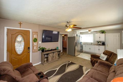810 Candlelight St, Barstow, CA 92311 photo 11