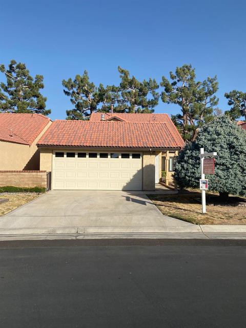11683 Pepper Ln, Apple Valley, CA 92308 photo 1