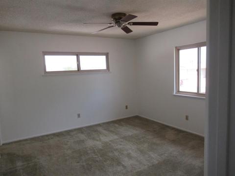 324 Broadway Ave, Barstow, CA 92311 photo 17