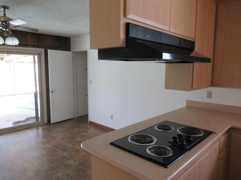 324 Broadway Ave, Barstow, CA 92311 photo 10