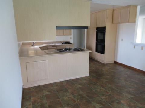 324 Broadway Ave, Barstow, CA 92311 photo 28
