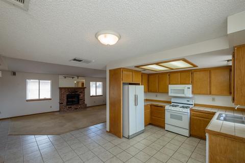 16339 Tenaya Rd, Apple Valley, CA 92307 photo 39