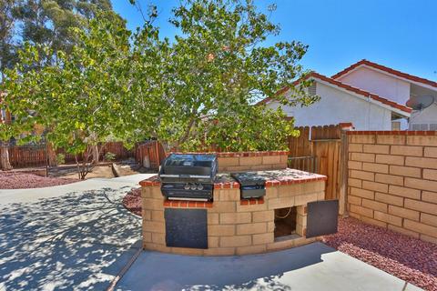 12489 Pocono Rd, Apple Valley, CA 92308 photo 9