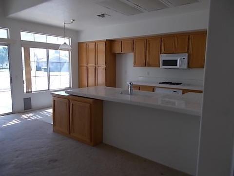 19597 Rolling Green Dr, Apple Valley, CA 92308 photo 5