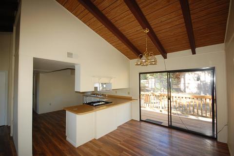 5333 Desert View Ct, Wrightwood, CA 92397 photo 9