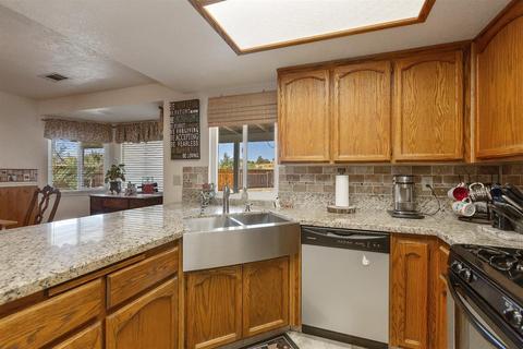 10130 Carrissa Ave, Hesperia, CA 92345 photo 13