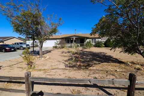 9329 Verdugo Ave, Hesperia, CA 92345 photo 2