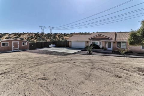 6821 Oak Hill Rd, Oak Hills, CA 92344 photo 2
