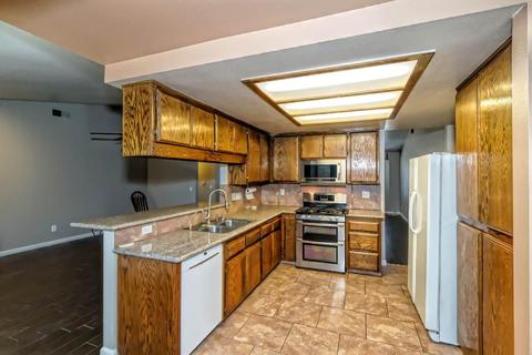 6821 Oak Hill Rd, Oak Hills, CA 92344 photo 4