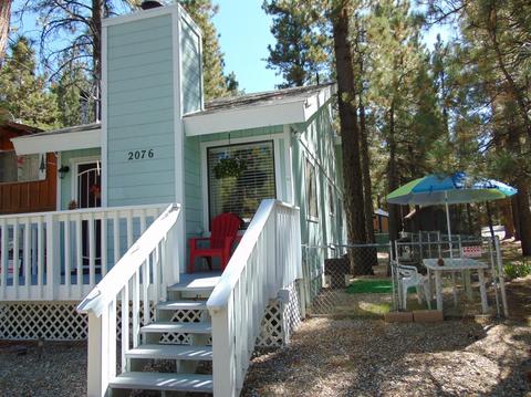 2076 4th Ln, Big Bear City, CA 92314 photo 4