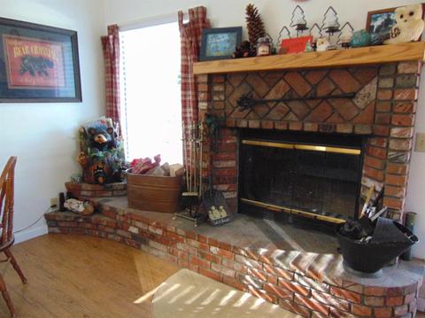2076 4th Ln, Big Bear City, CA 92314 photo 10
