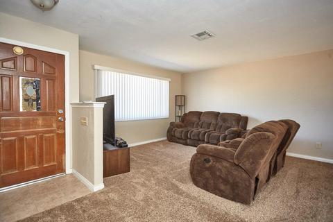 10720 Hickory Ave, Hesperia, CA 92345 photo 4