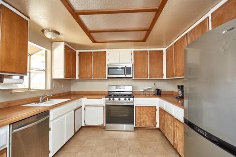 10720 Hickory Ave, Hesperia, CA 92345 photo 13