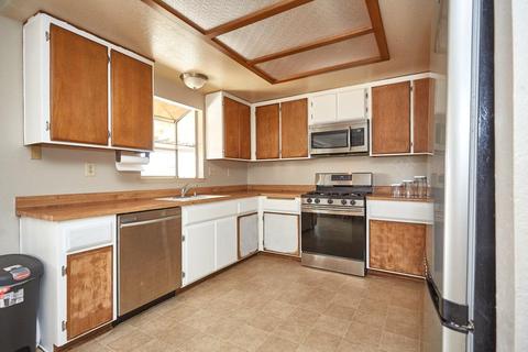 10720 Hickory Ave, Hesperia, CA 92345 photo 12
