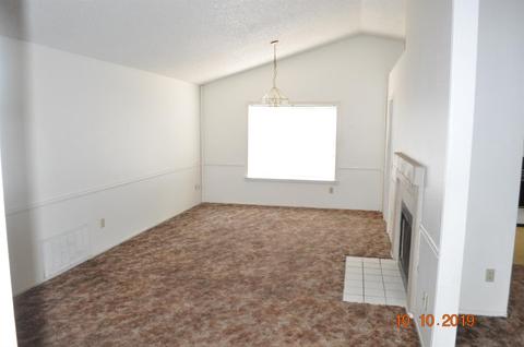 15361 Kern Ave, Hesperia, CA 92345 photo 12