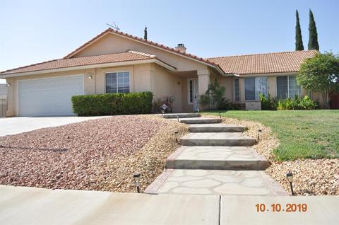 15361 Kern Ave, Hesperia, CA 92345 photo 2