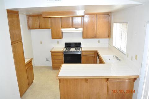 15361 Kern Ave, Hesperia, CA 92345 photo 10