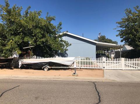 19010 Lindsay St, Hesperia, CA 92345 photo 2