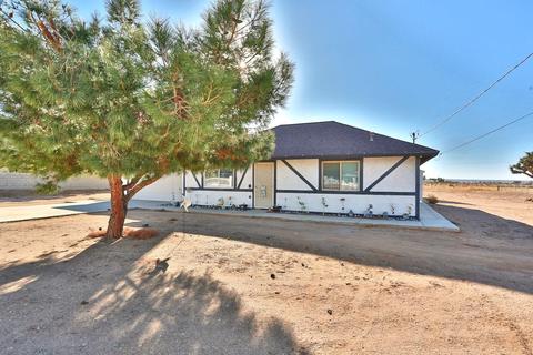 9070 Joshua St, Apple Valley, CA 92308 photo 4