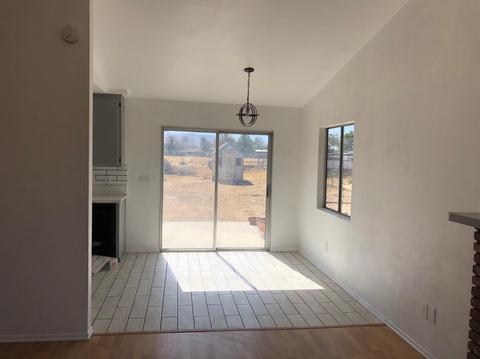22091 Cherokee Ave, Apple Valley, CA 92307 photo 4