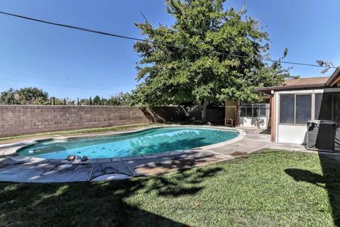 19475 Kinai Rd, Apple Valley, CA 92307 photo 2