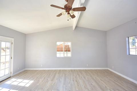 15853 Cashew St, Hesperia, CA 92345 photo 24