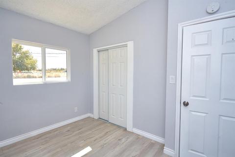 15853 Cashew St, Hesperia, CA 92345 photo 28