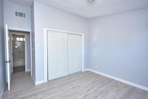 15853 Cashew St, Hesperia, CA 92345 photo 36