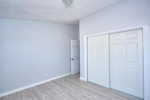 15853 Cashew St, Hesperia, CA 92345 photo 37