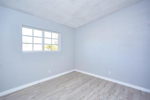 15853 Cashew St, Hesperia, CA 92345 photo 38
