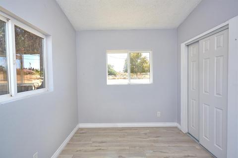 15853 Cashew St, Hesperia, CA 92345 photo 27