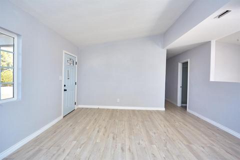 15853 Cashew St, Hesperia, CA 92345 photo 6