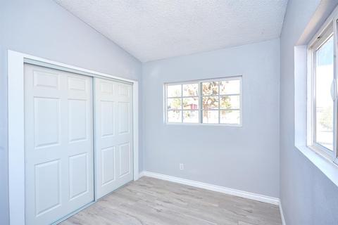 15853 Cashew St, Hesperia, CA 92345 photo 30
