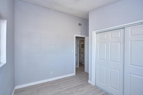 15853 Cashew St, Hesperia, CA 92345 photo 31