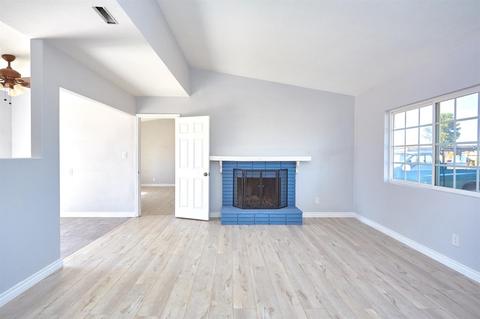 15853 Cashew St, Hesperia, CA 92345 photo 9
