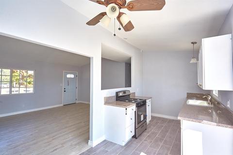 15853 Cashew St, Hesperia, CA 92345 photo 10
