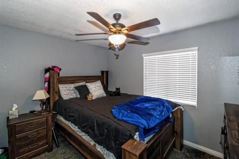 10830 Pepper St, Adelanto, CA 92301 photo 11
