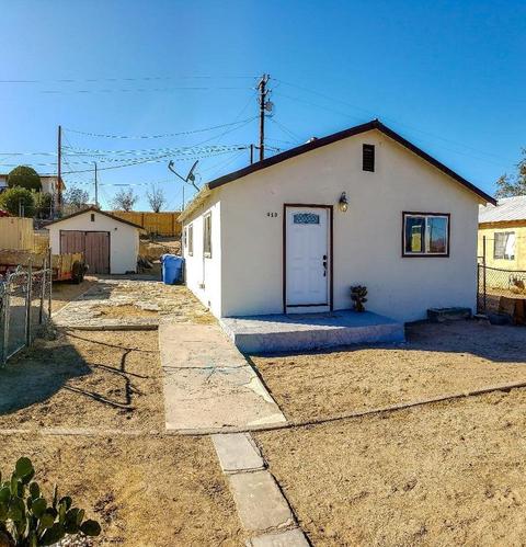412 Wilshire Pl, Barstow, CA 92311 photo 3