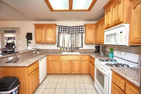 23912 Tahquitz Rd, Apple Valley, CA 92307 photo 13