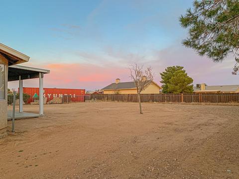 21043 Nandina St, Apple Valley, CA 92308 photo 3
