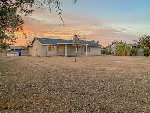 21043 Nandina St, Apple Valley, CA 92308 photo 1