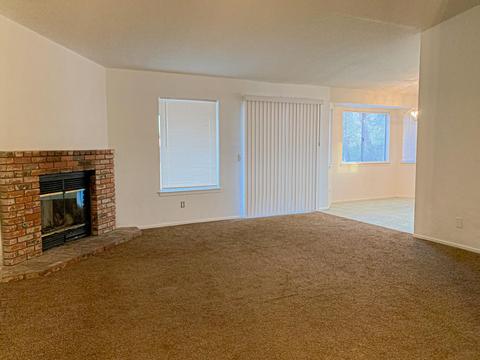 21043 Nandina St, Apple Valley, CA 92308 photo 4