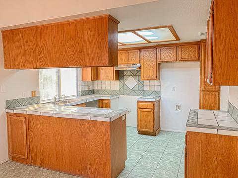 21043 Nandina St, Apple Valley, CA 92308 photo 7