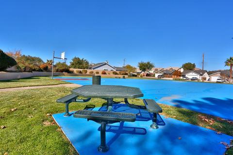14301 Pinewood Dr, Hesperia, CA 92344 photo 40